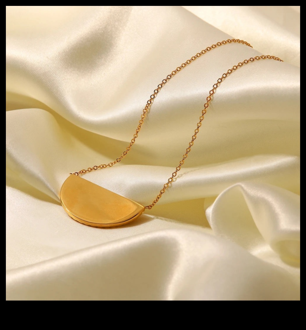 Whimsical Whispers: Αφήστε τα κολιέ μας να πουν τη μοναδική σας ιστορία