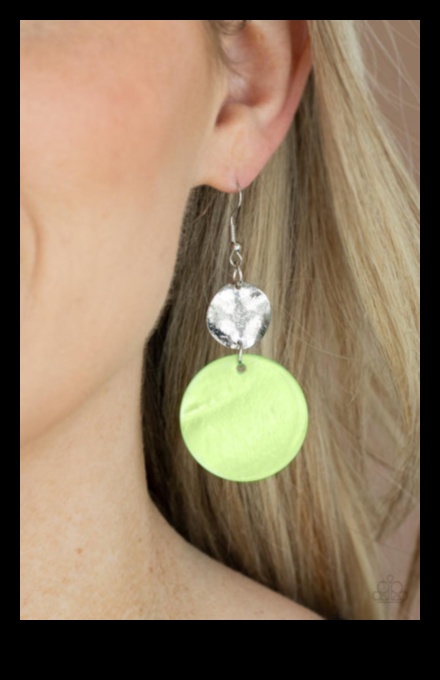 Πλούσιο Oasis: Βουτήξτε στην πολυτέλεια με τις δημιουργίες μας για σκουλαρίκια εμπνευσμένες από την Oasis