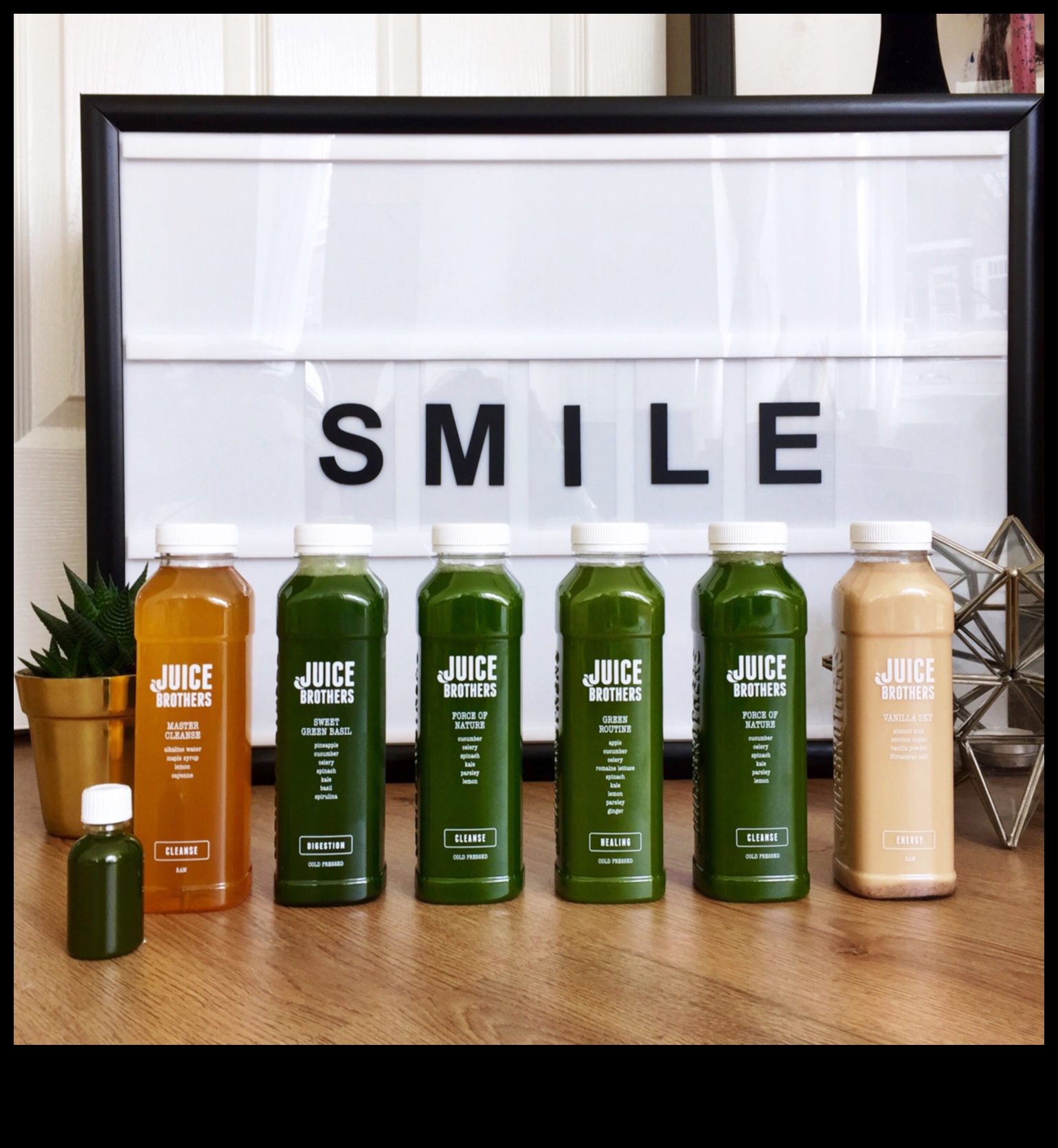 Ημερολόγια αποτοξίνωσης: Μεταμορφώνοντας το σώμα σας με ελιξίρια καθαρισμού χυμού