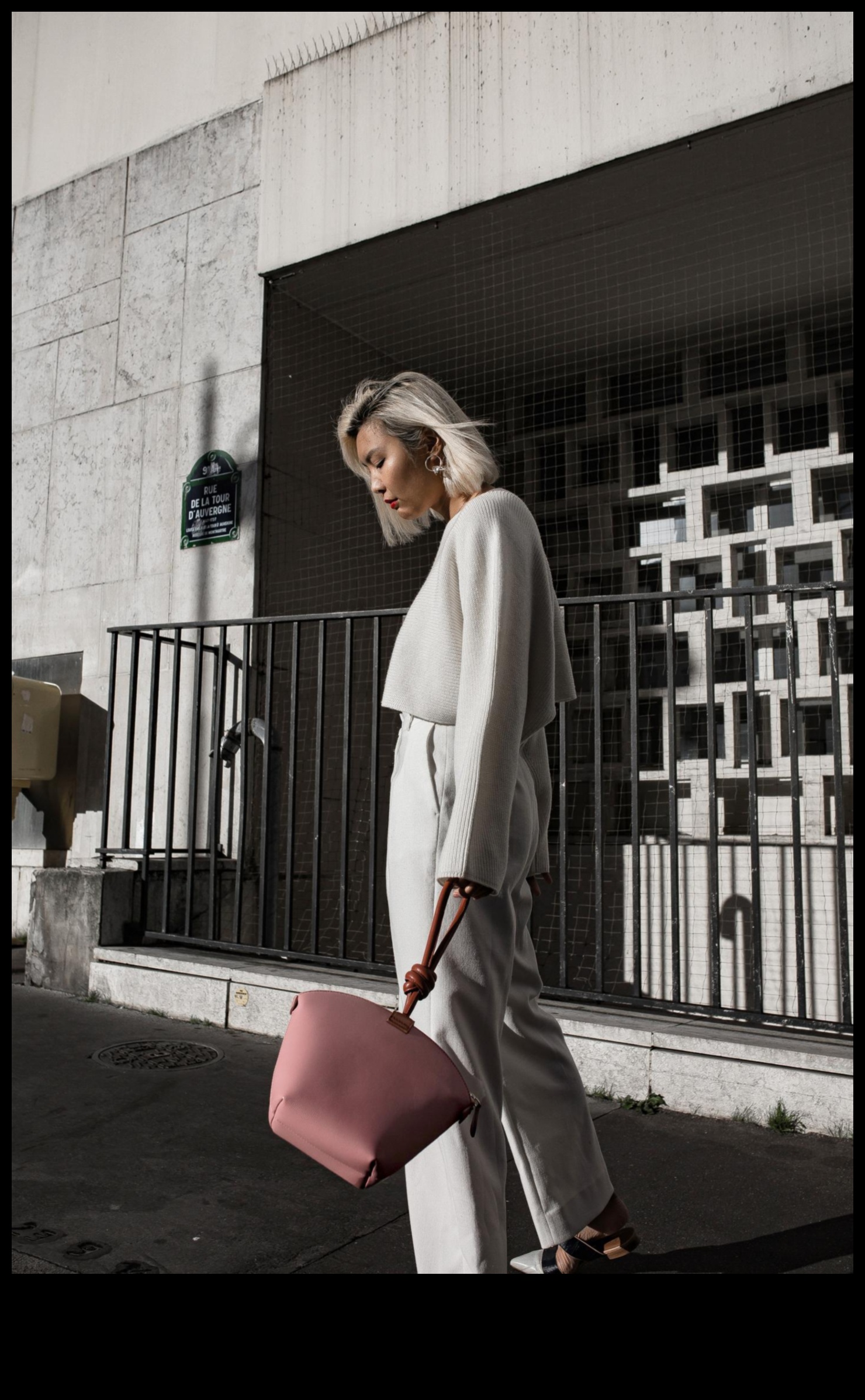 Μινιμαλιστική μαγεία: Αβίαστο στυλ για κάθε περίσταση