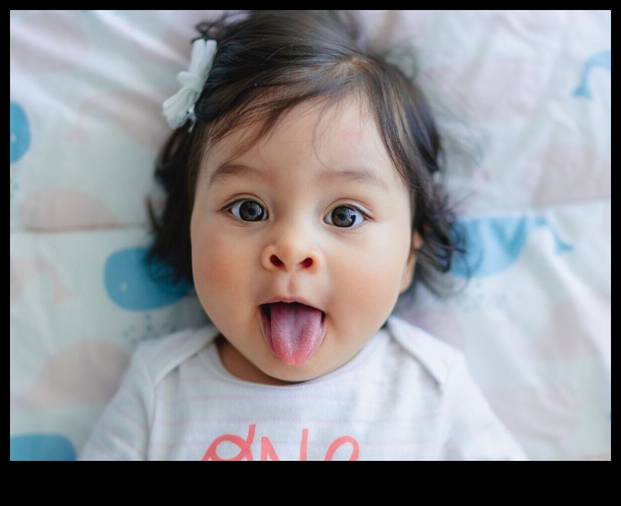 Heartstrings and Latch Ο συναισθηματικός χορός του θηλασμού 1 Heartstrings and Latch: The Emotional Dance of Breastfeeding