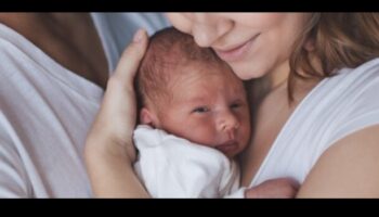 Ασφαλείς αρχές: Προστατεύοντας το μωρό σας σε κάθε βήμα