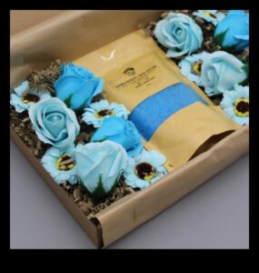 Summer Splendors: Gifts That Capture the Essence of Sunshine